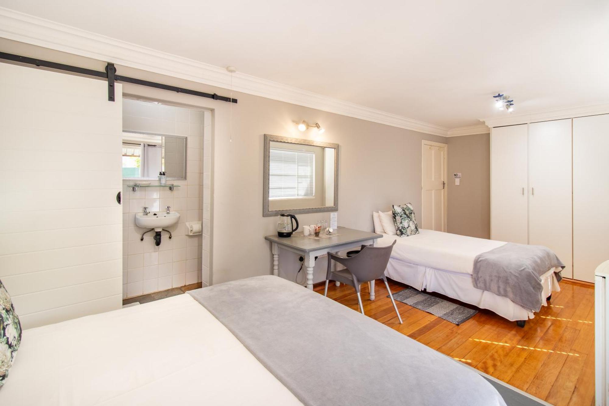 Glenmore Guesthouse ブルームフォンテーン エクステリア 写真